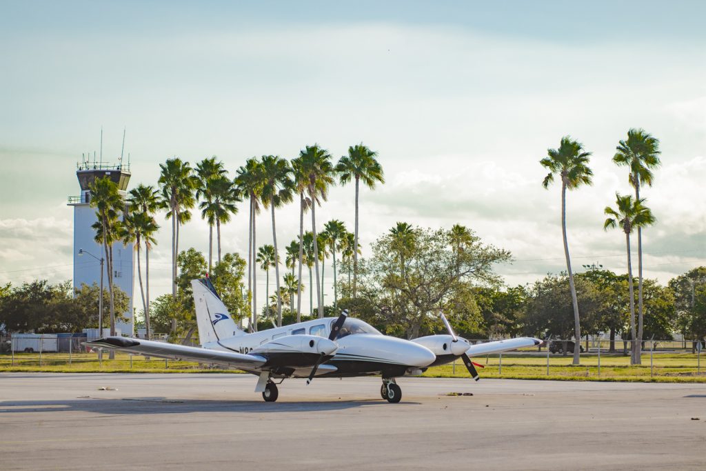 Miami Aviation School - Steep Turns